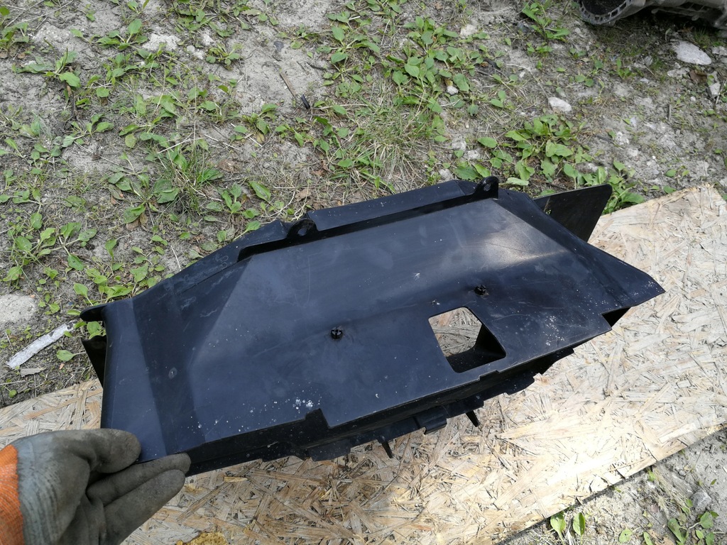 фото №4, Впуск повітря з поперечина передній bmw e30