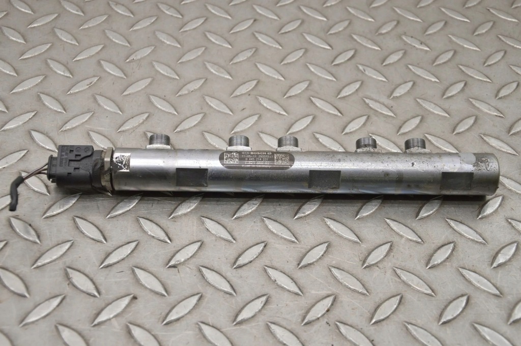 фото №1, Mini one - cooper coupe r56 2011 молдинг упорскування