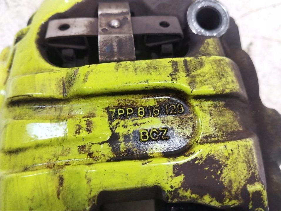 фото №10, Porsche panamera 970 2015 суппорт тормозной передний 97035105366