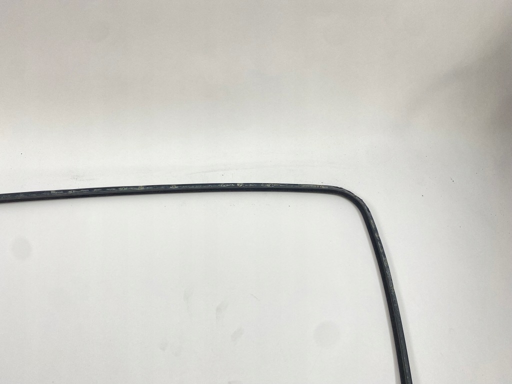 Прокладка люк mercedes 190 w201 оригинал 1247800298 в Украине