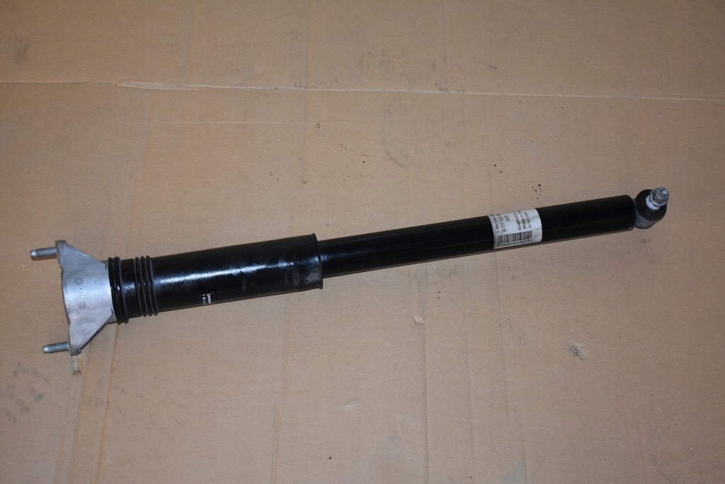 фото №1, Амортизатор задняя задний mercedes w177 1