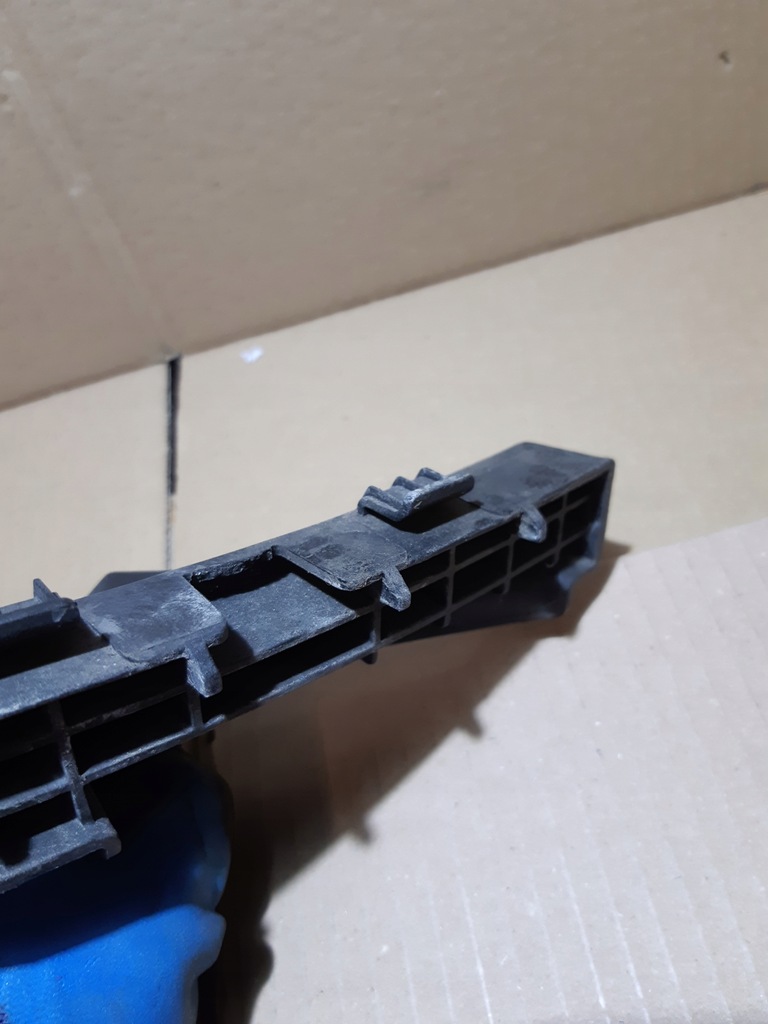 фото №8, Kia ceed ii направляющая кронштейн бампера правый перед правый передний 86518-a2000