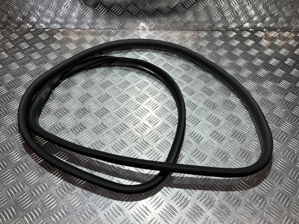 Купити Прокладка кузовна двері лівий перед renault austral 22-