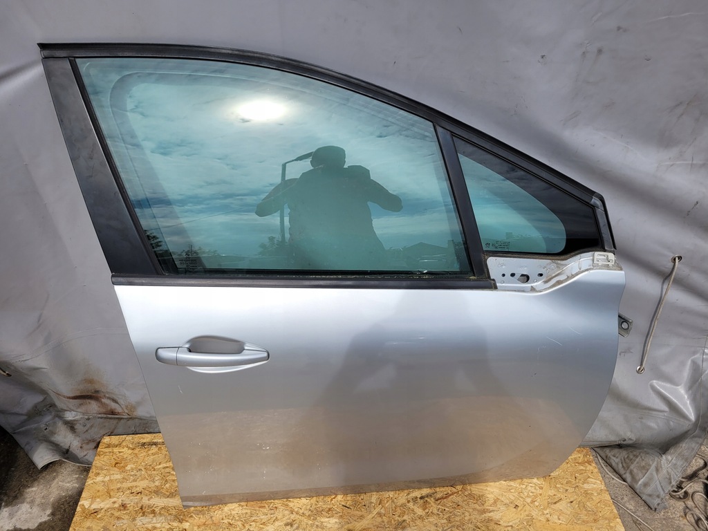 фото №1, Дверь передние перед правое peugeot 208 i ezr