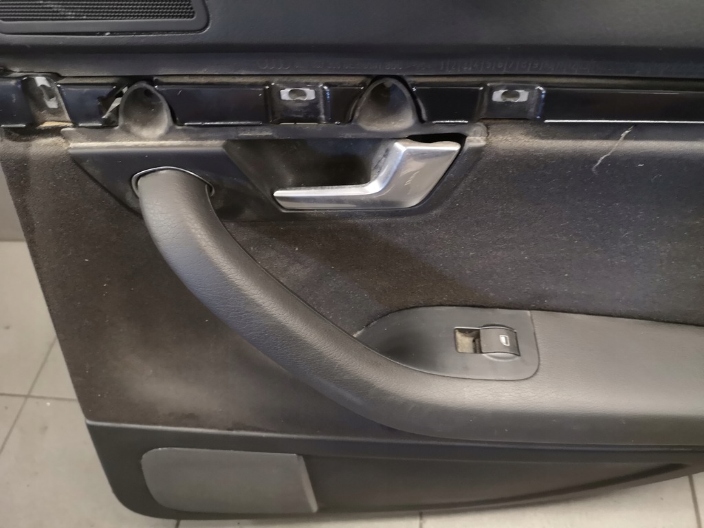 фото №13, Обшивка дверь правый задняя audi a4 b7 8e0867306