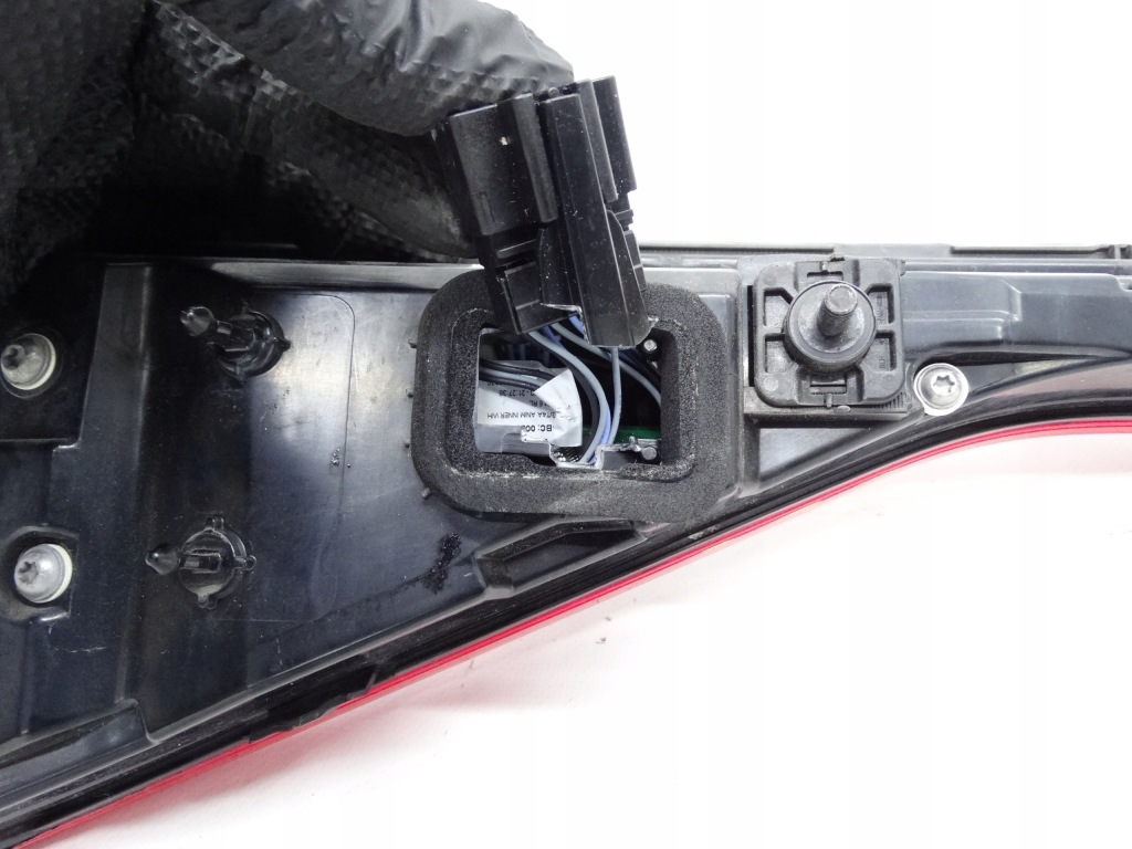 Cupra formentor 5ff 2020-2024 лампа задняя молдинг led 5ff945307b оригинальная с Разборки