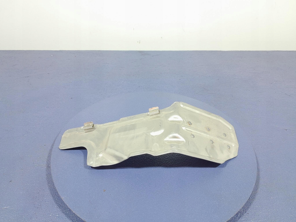 Купити Mercedes s-klasa w223 захист теплова a6541422600