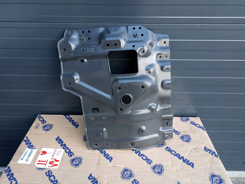 фото №1, Кронштейн кронштейн scania r s ngs 2674275