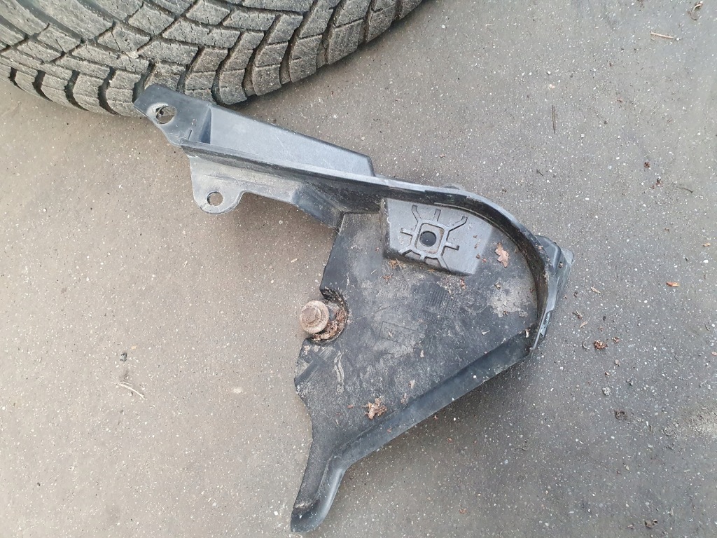 Купити Кутик жабо лівий renault zoe 668633908r