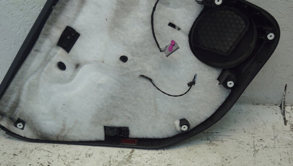 фото №14, Обшивка правый задняя audi a3 8p 5d sportback