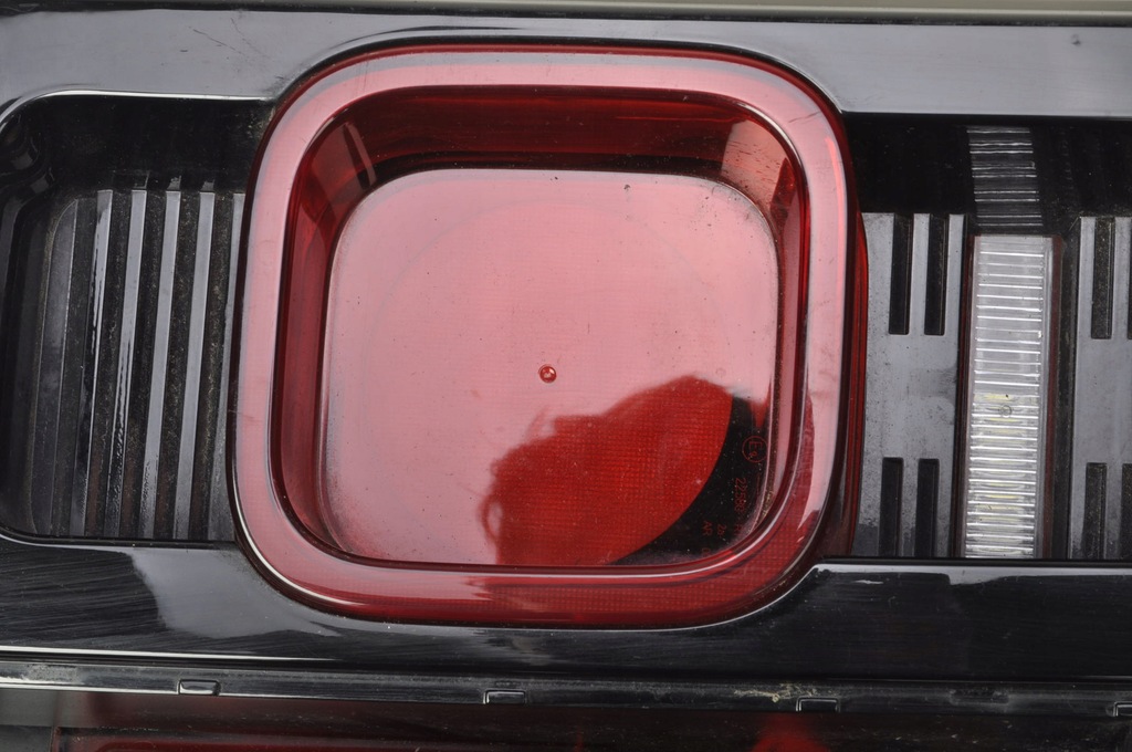 фото №12, Land rover defender ii l663 лампа правая задняя 21r