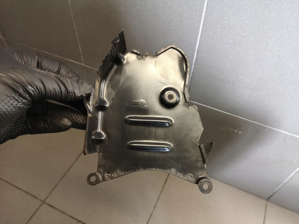 фото №5, Защита корпус распределительного вала audi a4 b7 06a109147f