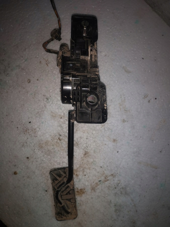 фото №1, Потенціометр газу mitsubishi apm30009