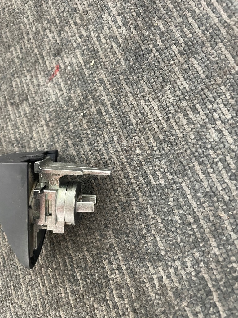 фото №12, Ford transit courier ручка наружная вкладка левый перед левая передняя eu