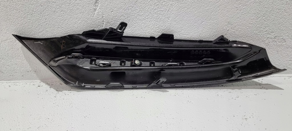 фото №9, Решётка бампера правая mazda 3 bp lift sedan 19-