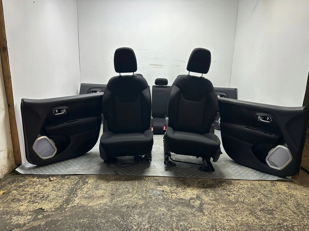 фото №1, Сидіння сидіння заднє сидіння обшивки комплект europa jeep renegade