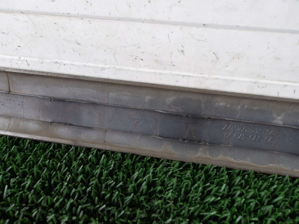 фото №8, C4 picasso i молдинг дверь задняя левая 96590379xt