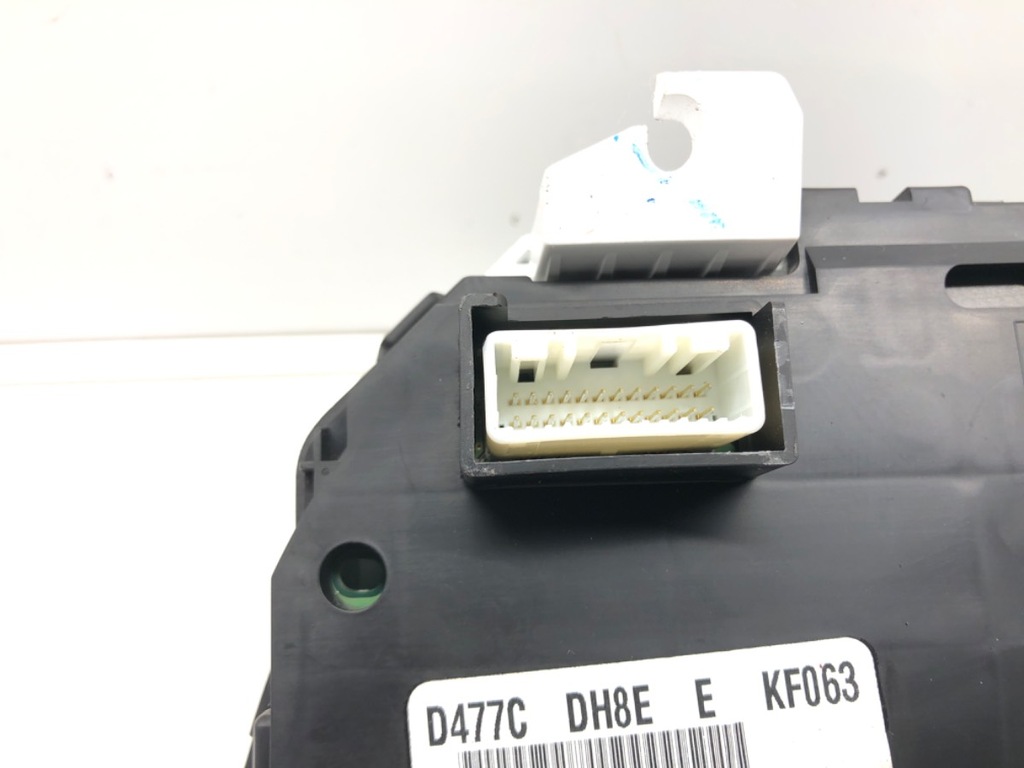 фото №5, Счетчик mazda 2 dl d477c 1.5 90km приборы