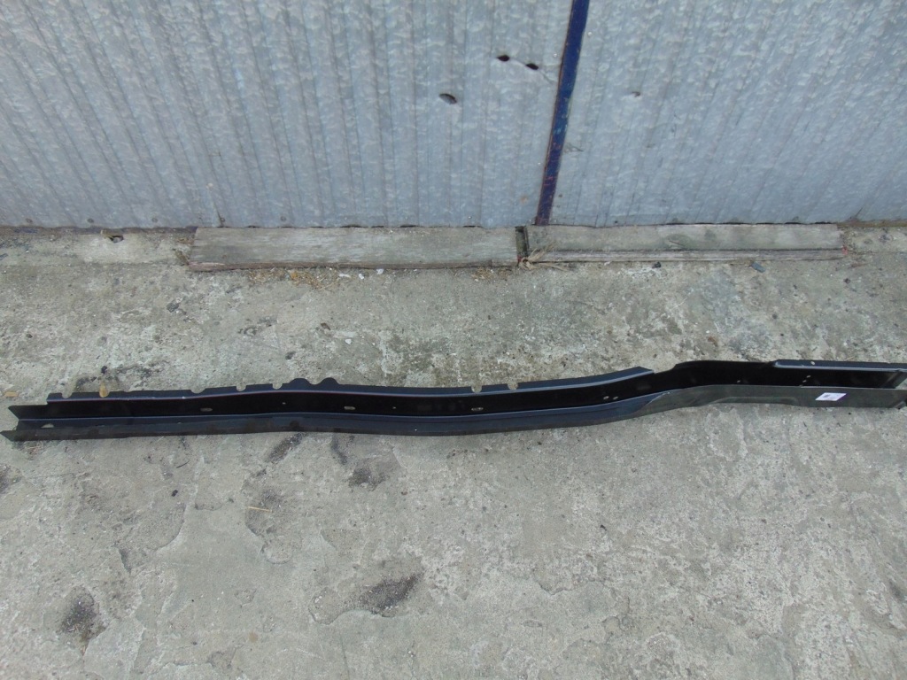 фото №1, Лонжерон усилитель боковой левая vw t6