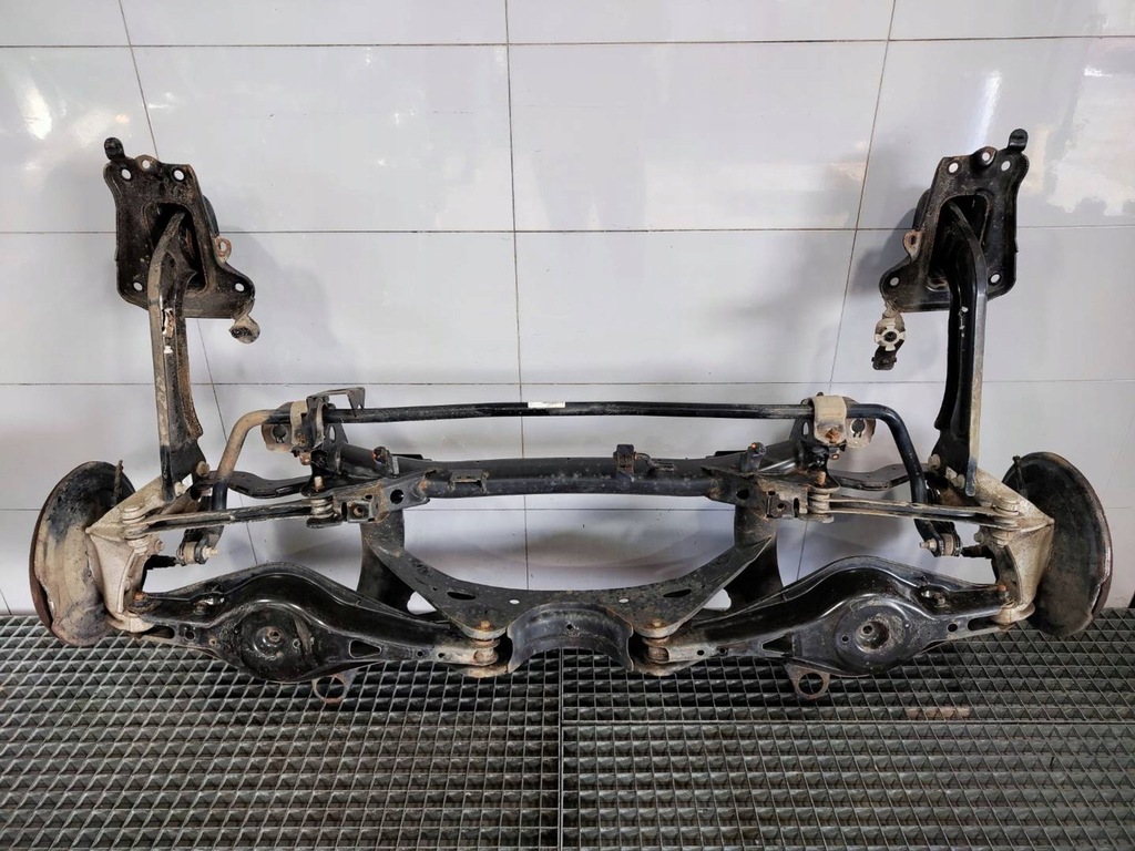 фото №6, Подрамник подрамник подрамник задняя балка oś рычаг поворотный кулак volvo xc40 2wd