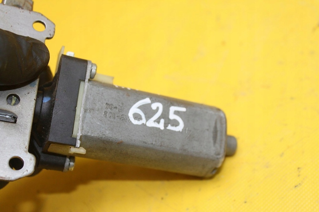 фото №9, Моторчик сидіння правий перед v60 s60 ii