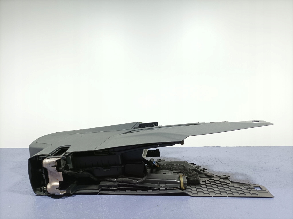 фото №12, Peugeot 3008 i подлокотник туннель средний кожа eu