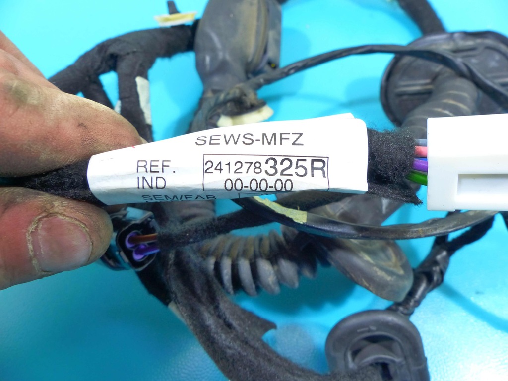 фото №4, Электропроводка жгут дверь задняя левая renault captur i