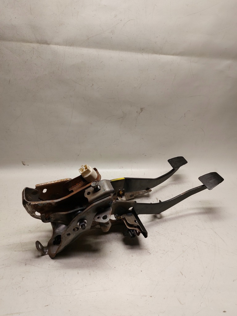 фото №6, Peugeot 108 citroen c1 augo педаль сцепления тормоза