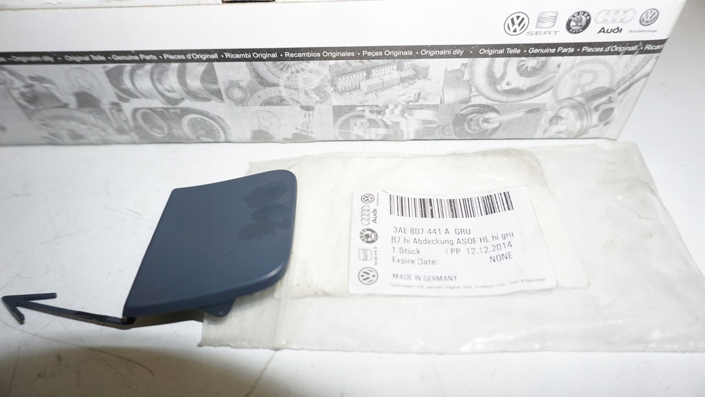 фото №1, Заглушка бампера задняя фаркоп vw passat b7 3ae807441a