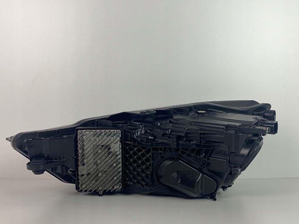 фото №4, Audi a7 c8 лампа фара led matrix правый перед 2018-