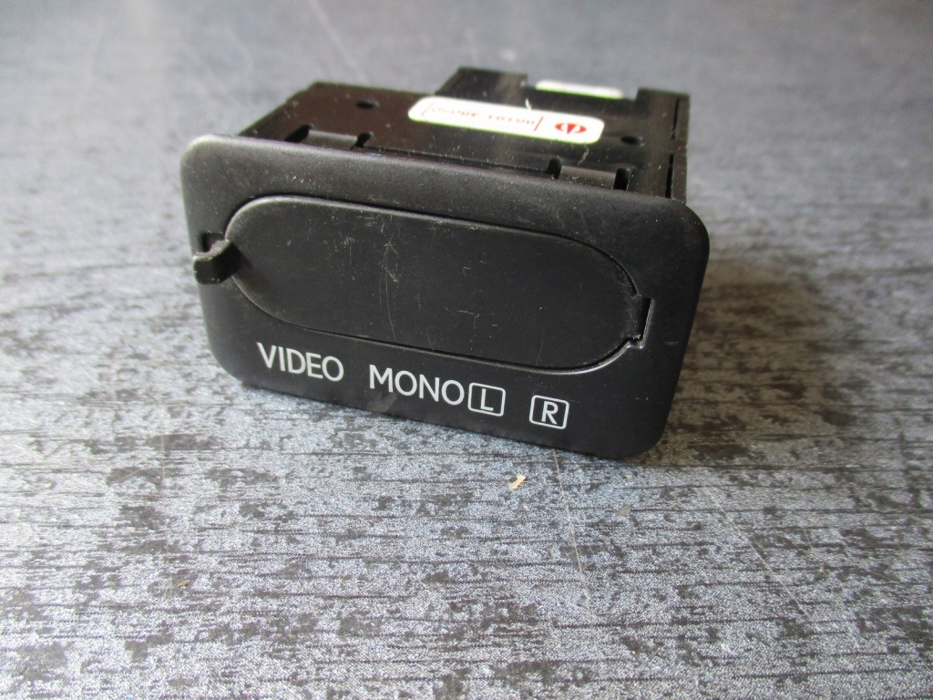 Купити Роз'єм video mono toyota lexus 86191-48050