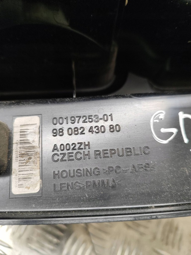 фото №12, Peugeot expert 2018 правая сторона лампа задняя