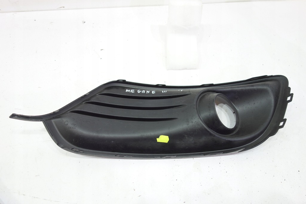 фото №2, Решётка противотуманной фары перед правая renault megane iii lif