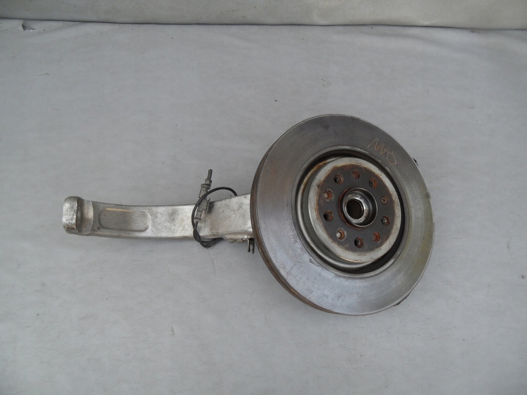 фото №1, Поворотний кулак ступиця правий перед maserati levante