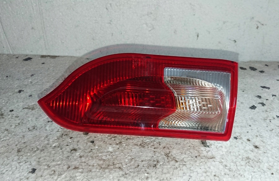 фото №1, Лампа правая задняя opel 13226855