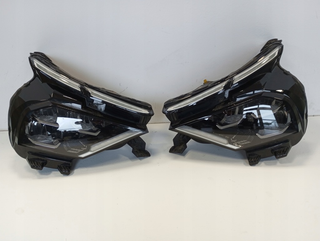 Купити Фара правий ліва full led citroen c4x 9830649280 9830649480