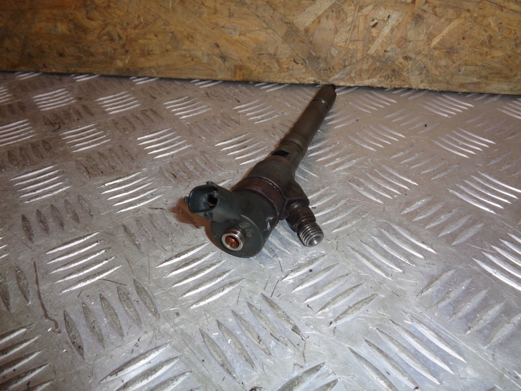 фото №1, Форсунка форсунки kia carens ii 2.0 crdi 02-