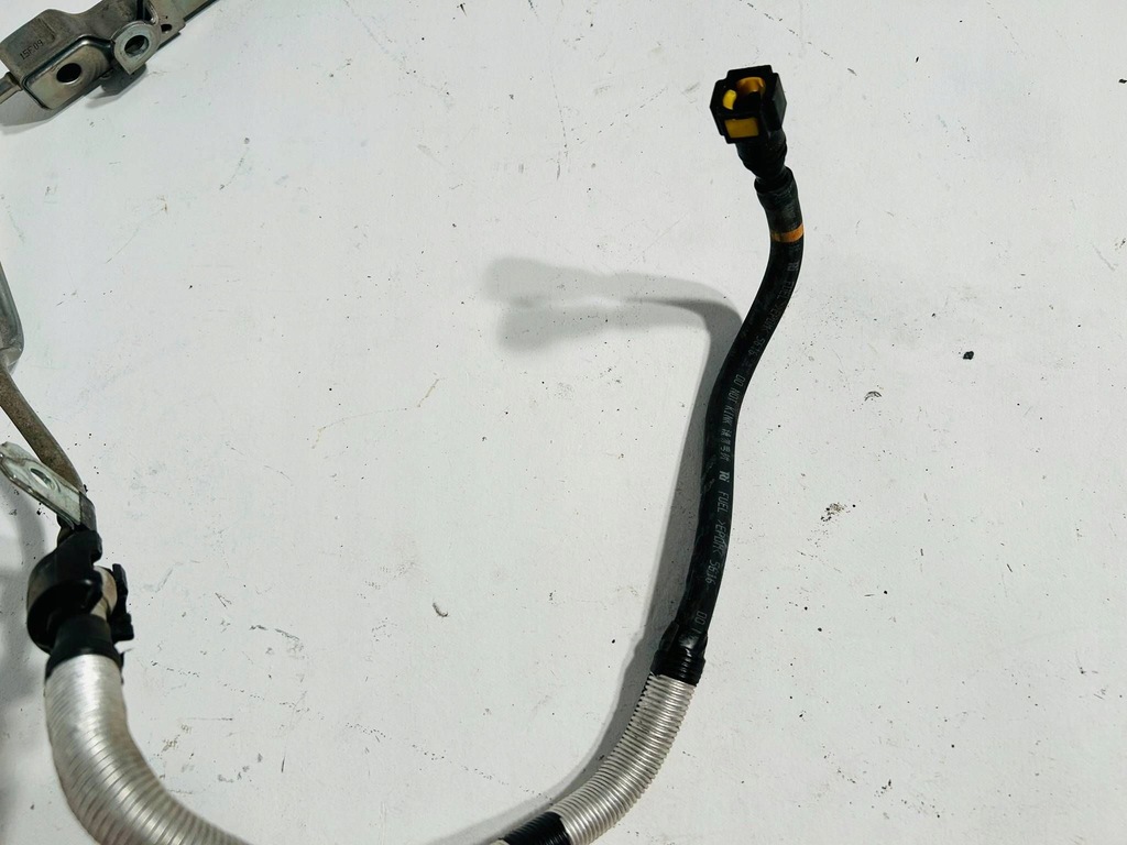 фото №6, Auris ii гибрид молдинг впрыскная форсунок