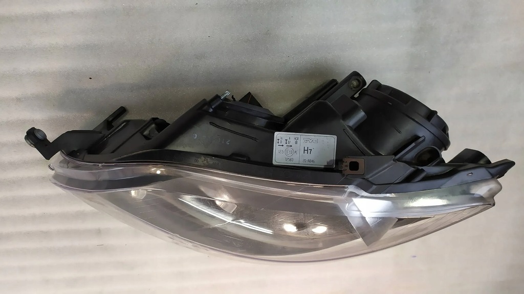 фото №11, Лампа перед правая vw golf v plus