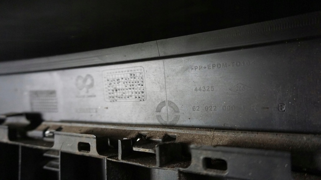 Бампер перед передний renault laguna 3 iii nv676 омыватель pdc 07-10 2007- Киев