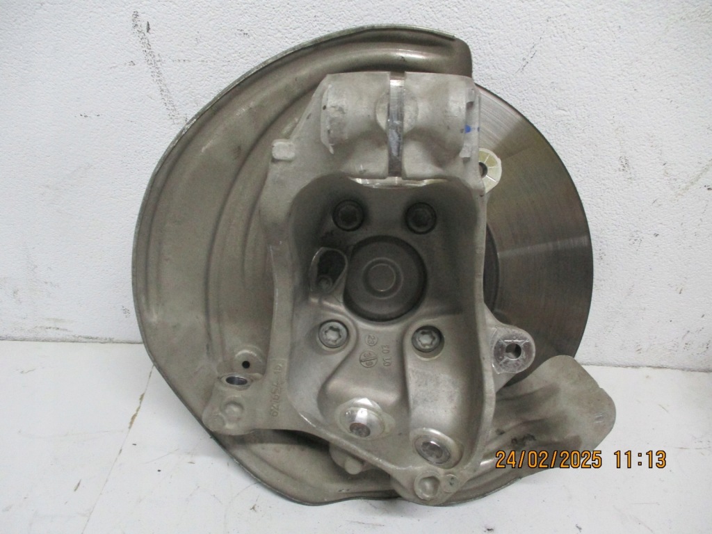 Поворотный кулак перед toyota supra 3.0i 23r правый Недорого