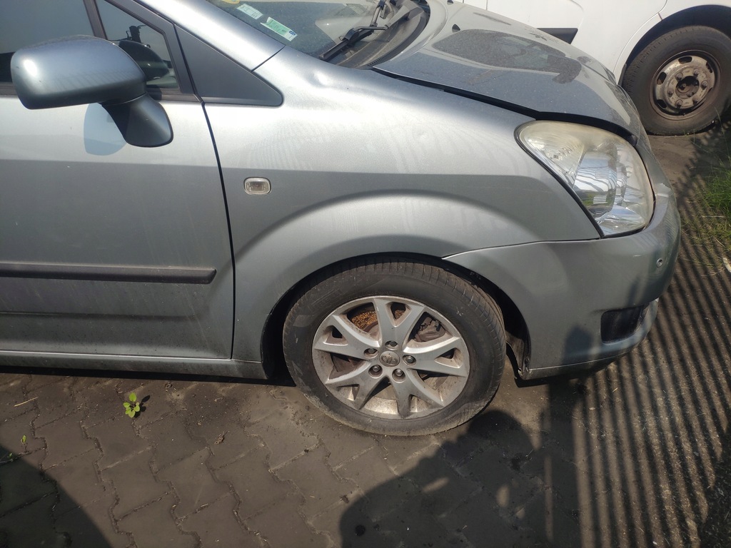 фото №13, Toyota corolla verso ii r1 04-09 крила правий 1f8