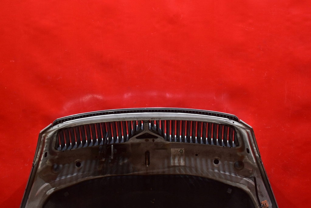 Капот крышка двигателя серебристая skoda octavia 2 2 04-08 с Разборки