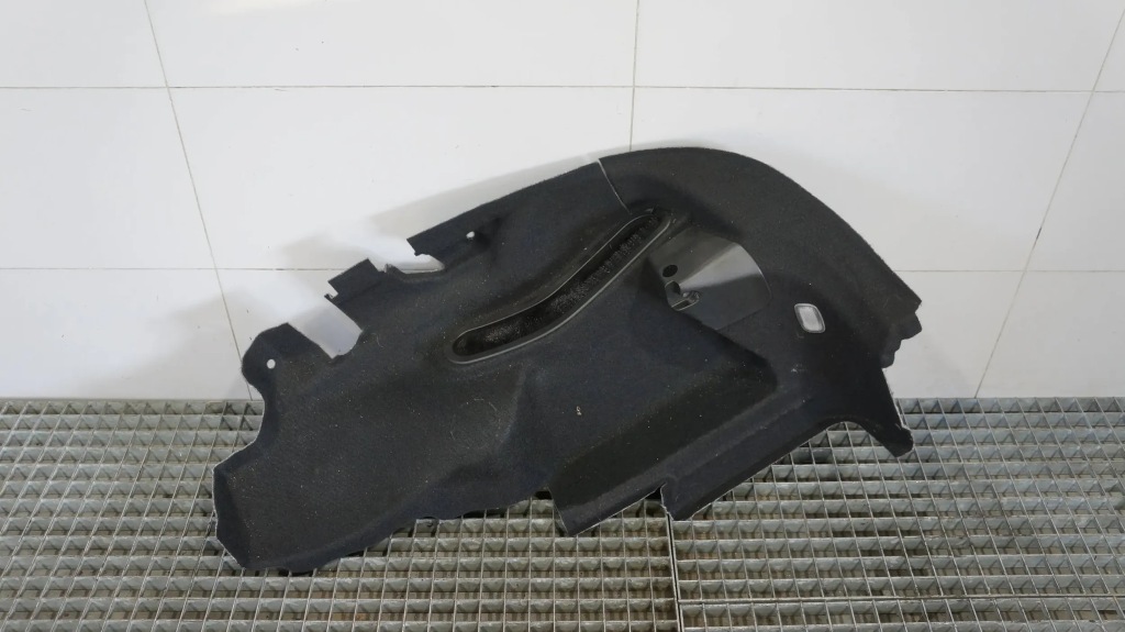 фото №1, Обивка обшивка багажника правый задняя mercedes slk w172 r172