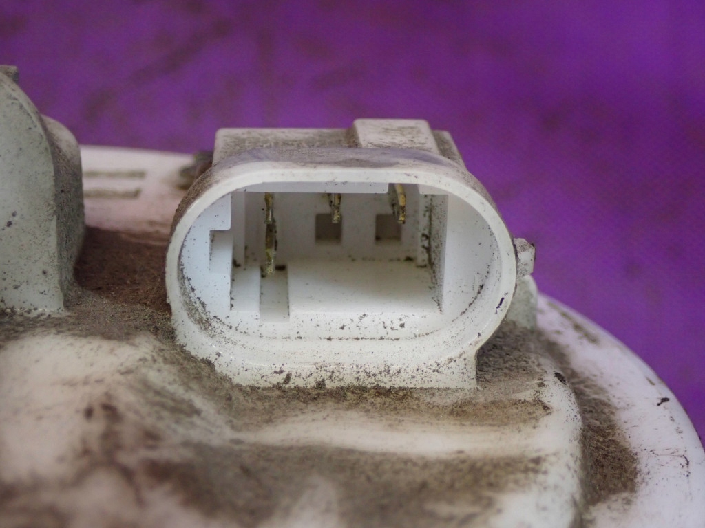 фото №4, Renault thalia i 02-06 1.4 75km насос топлива 8200027963