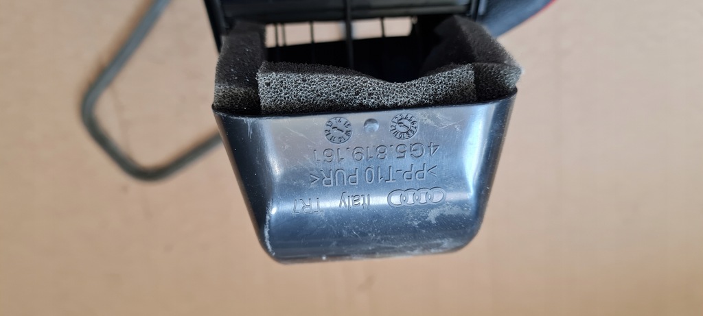 фото №8, S6 c7 a6 4g решётка вытяжка воздуха задняя багажника 4g5819161