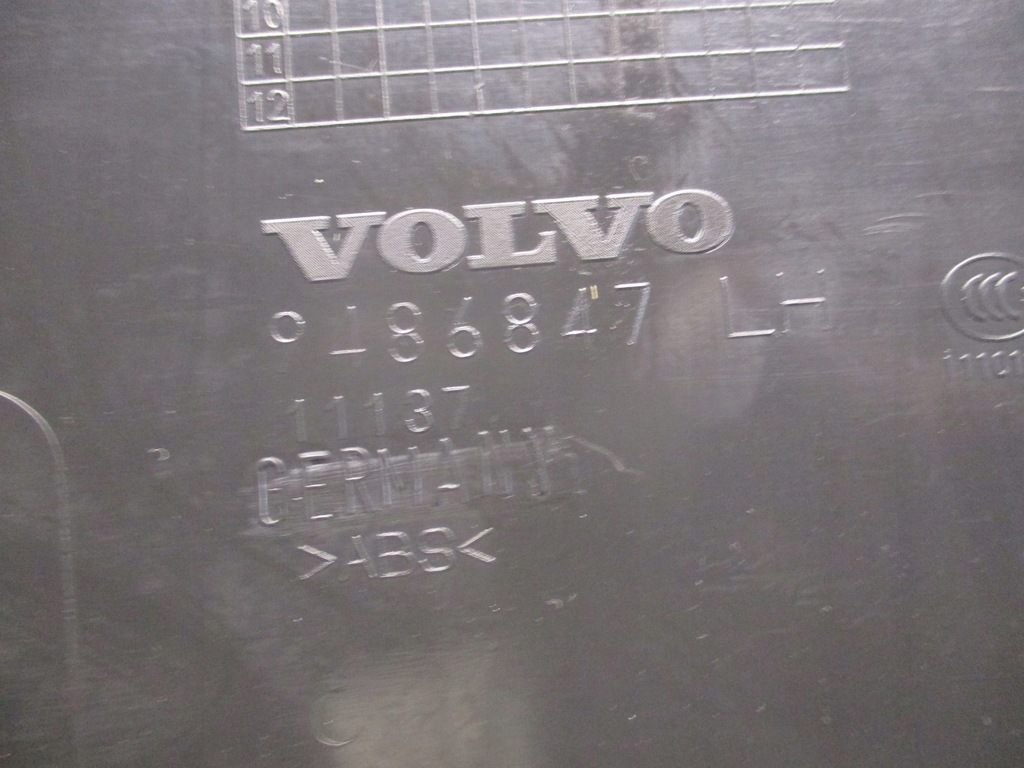 фото №8, Захист стійка середнього volvo v50 07-12r