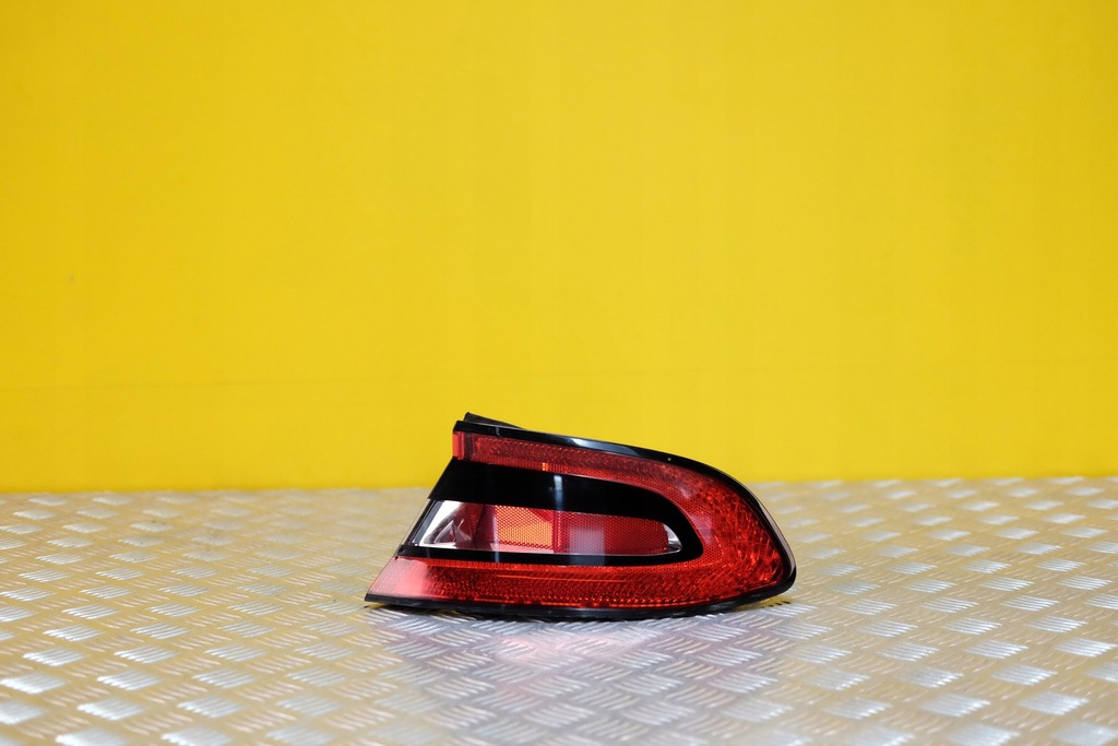 фото №1, Dodge dart 2012-2016 лампа задня права задня led usa