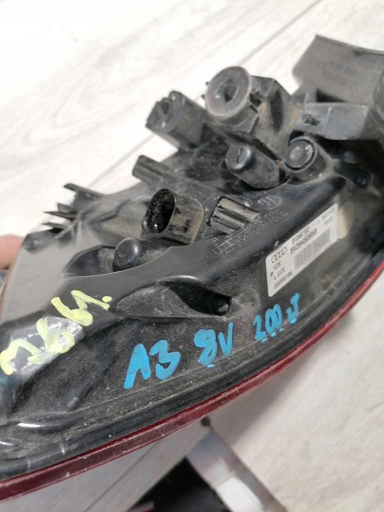 фото №12, Audi a3 8v лампа лівий задня 8v3945095b