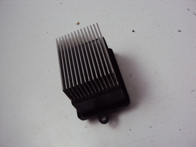 фото №1, Резистор вентилятор nissan micra k14 2017-